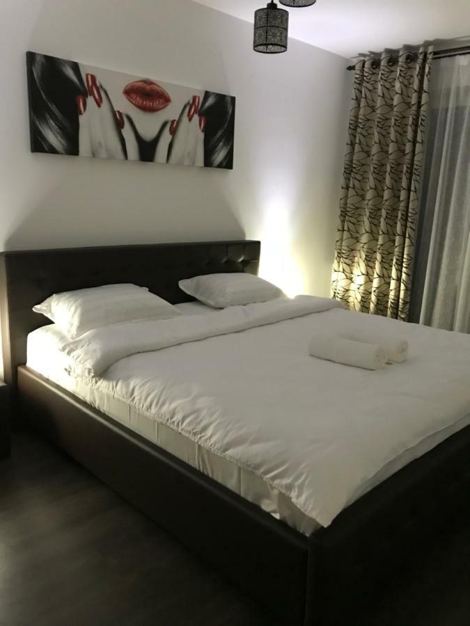 Marius Apartment Braşov Extérieur photo
