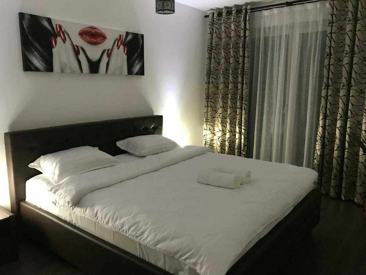 Marius Apartment Braşov Extérieur photo